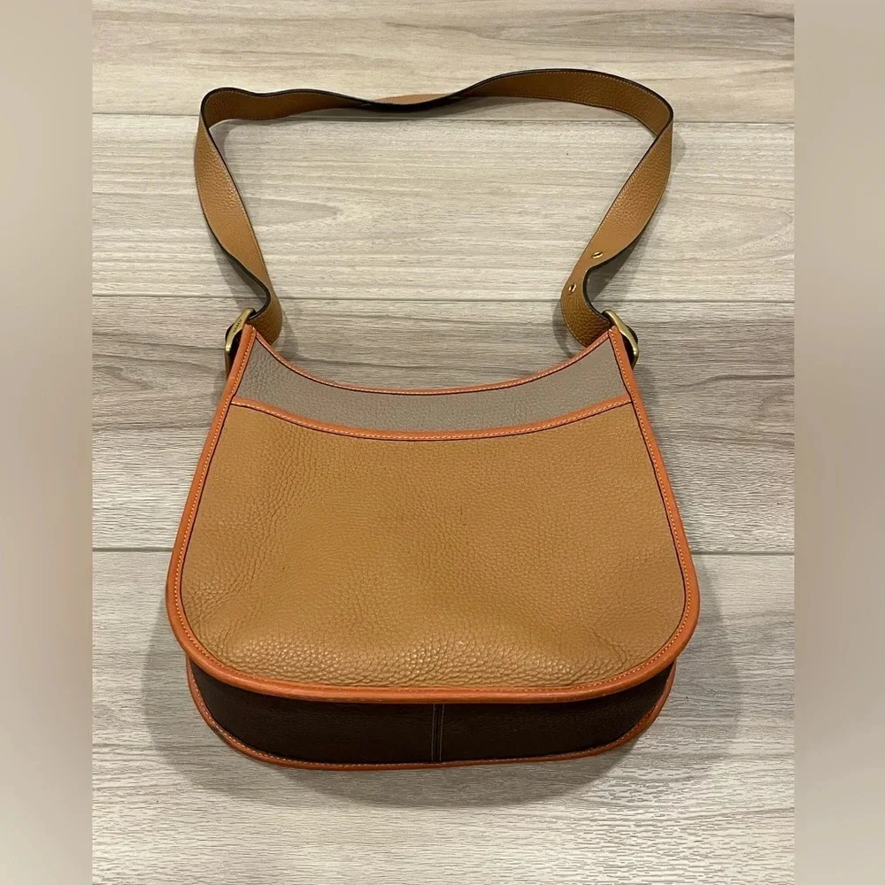 Coach Emery Colorblock Crossbody Bag - Brass/Light Saddle Elm (89123-B4PU0)